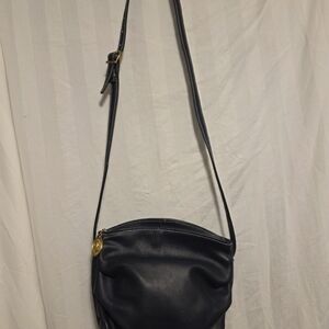 Elegant Dark Navy Blue Leather Shoulder Bag. Stone Mountain Made In USA